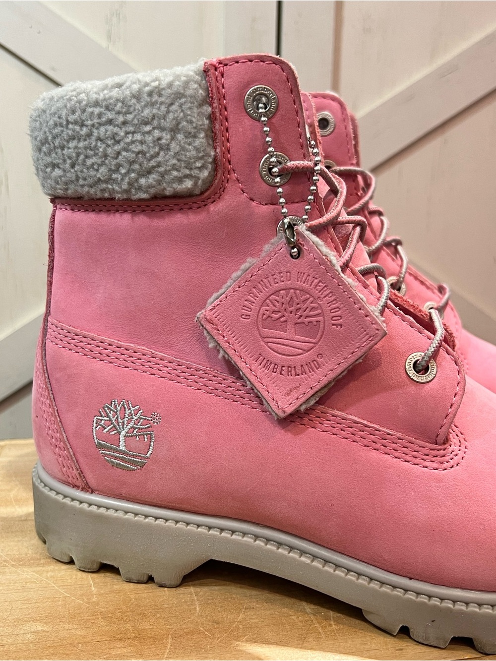 "Timberland Women’s 6-Inch Premium Pink Suede Waterproof Boots with Faux Fur 9 - Picture 3 of 13